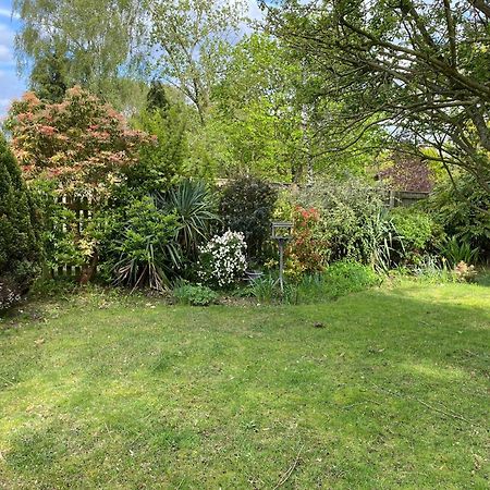 Hare Lodge Woodhall Spa Exterior foto
